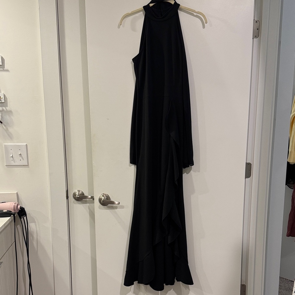 Elegant Black Halter Maxi Dress